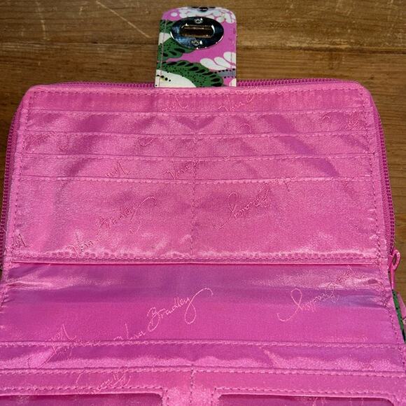 Vera Bradley Priscilla Pink Turn Smartphone Wallet - Picture 6 of 9